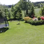 Homestay Goscinne Przy Lesie