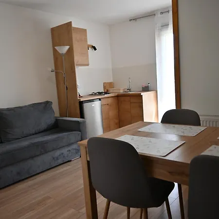 Goscinne Przy Lesie Pobiedna