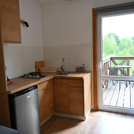 Goscinne Przy Lesie * Pobiedna