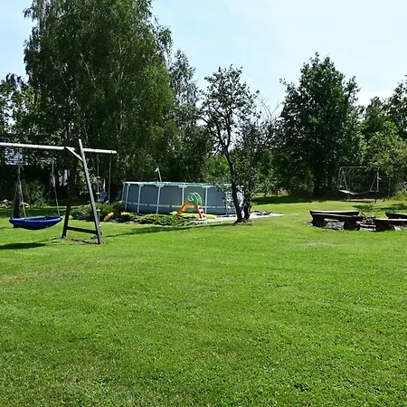 Goscinne Przy Lesie 民宿 *