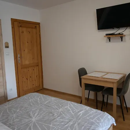 Goscinne Przy Lesie Pobiedna