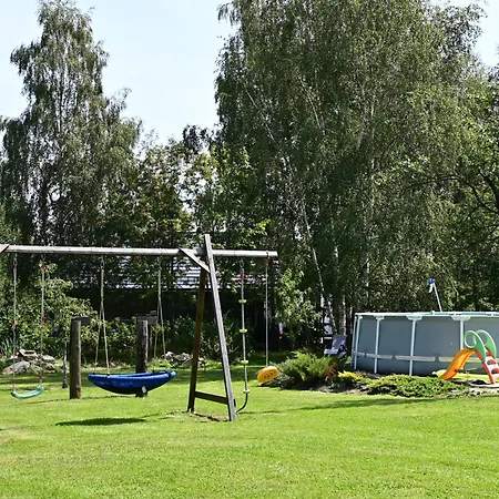 Goscinne Przy Lesie Homestay *