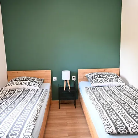 Homestay Goscinne Przy Lesie Pobiedna